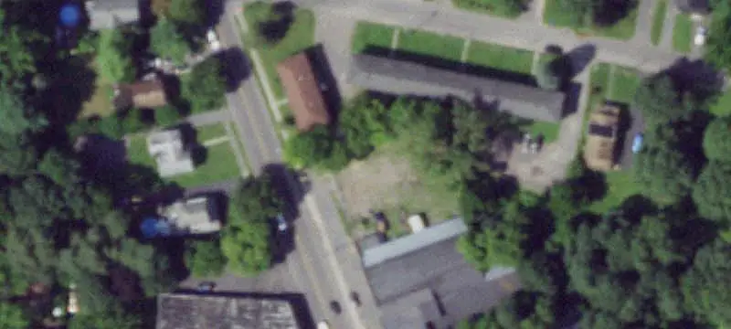 Updated Flex Space with Fenced Yard