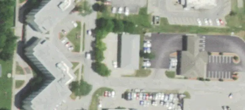 Flexible Flex Building with Three Entrances