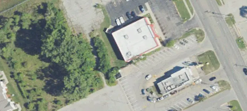Open-Layout Retail Space