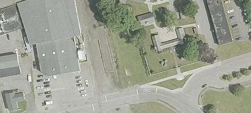 Commercial Land