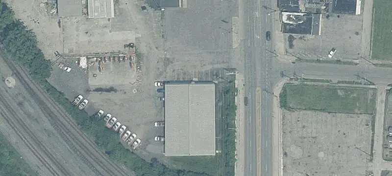 Flex Space with Fenced Yard