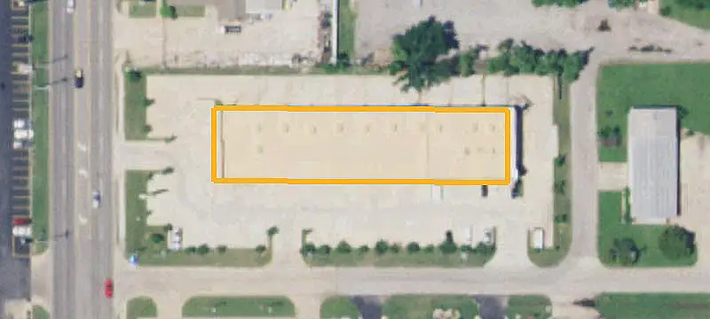 Multi-Tenant Shopping Center