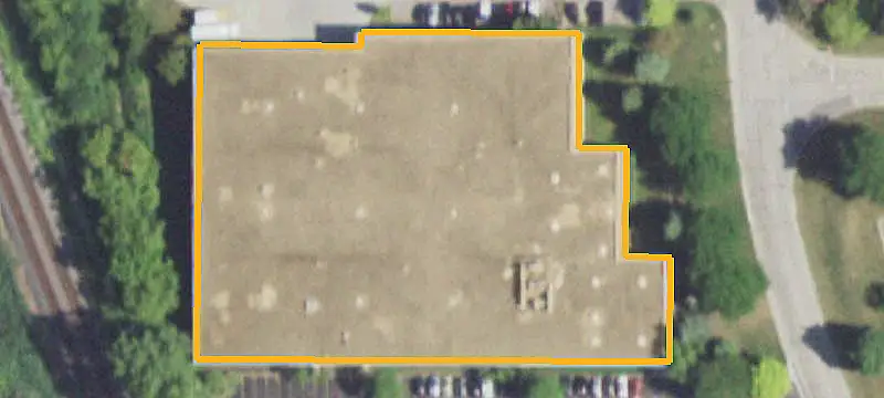 Single-Tenant Shallow-Bay Warehouse
