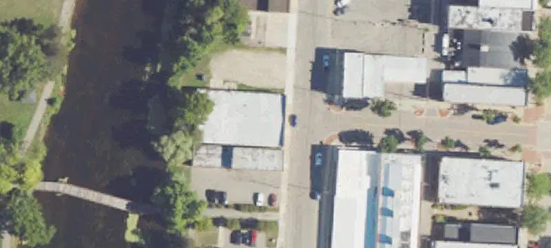 Storefront Property with Overhead Door