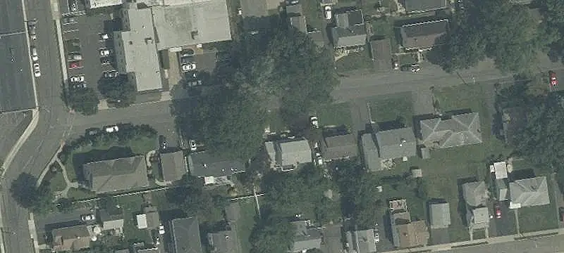 Renovated Duplex Unit with Parking