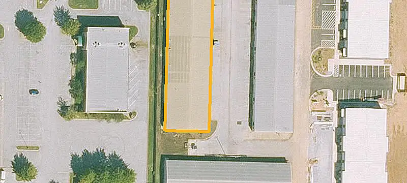 New Flex Warehouse with Grade-Level Doors