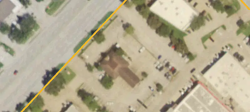 Multi-Tenant Shopping Center