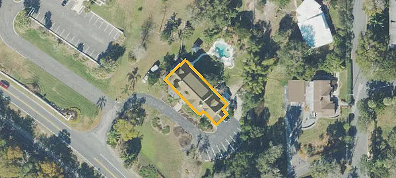 Queen Anne-Style Bed & Breakfast