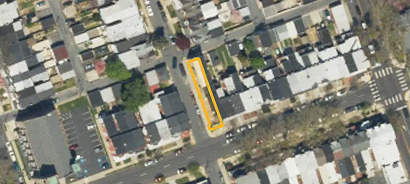 7-Unit Apartment Building
