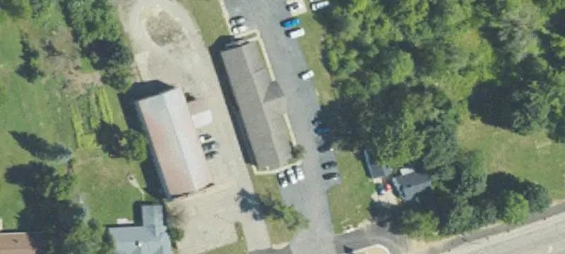 Office Building with Expansion Acreage