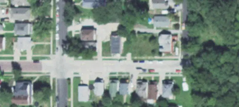 6-Unit Apartment Building with Garages