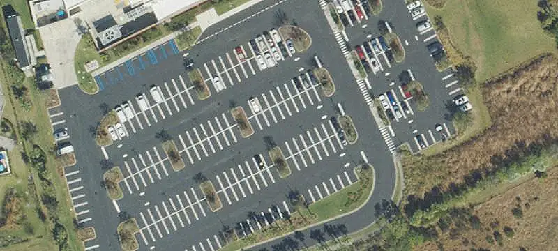 Aldi-Anchored Shopping Center