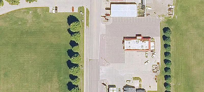 Hardee's Drive-Through Restaurant