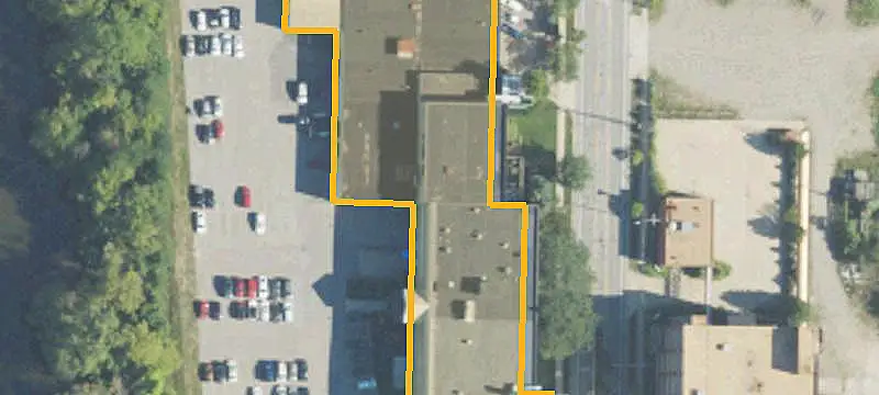 Office Units with Shared Amenities