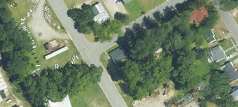 Corner-Lot Flex Space