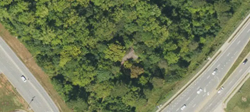 Commercial Land at Signalized Intersection