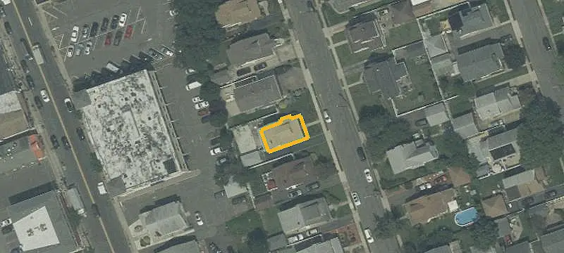 Multifamily Property with Three Living Areas