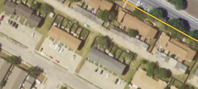 6-Unit Apartment Building