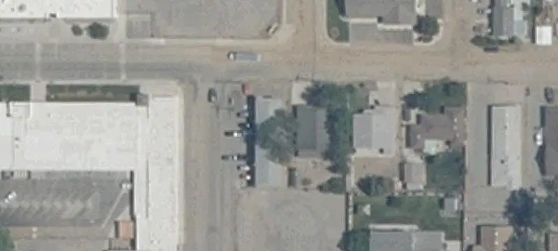 8-Unit Apartment Building