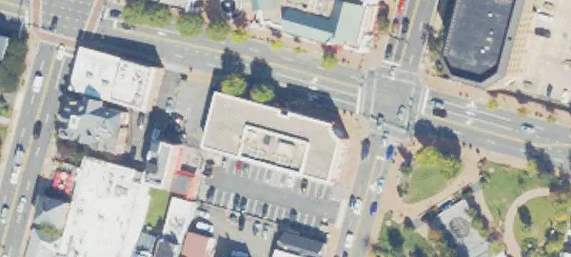 Mixed-Use Property with Courtyard