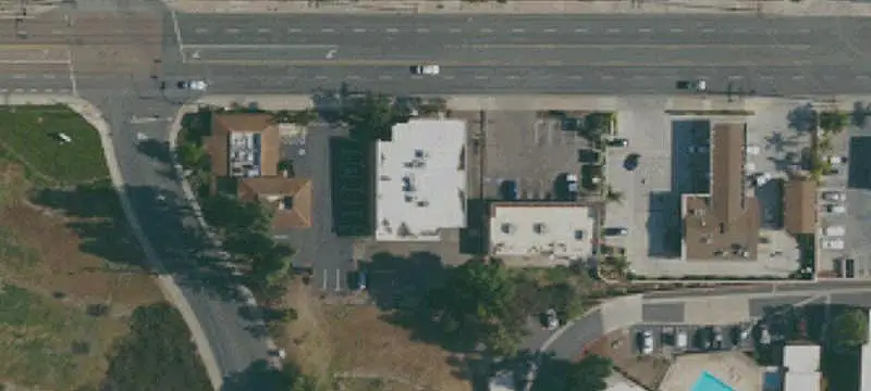 Drive-Through Restaurant Near Retail Anchors