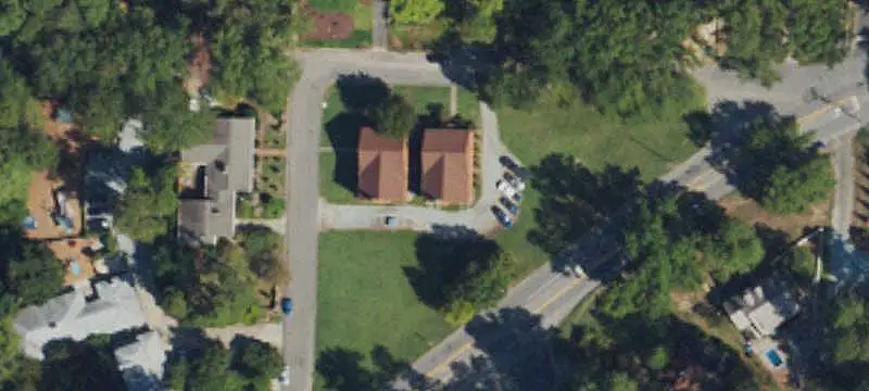 8-Unit Apartment Buildings