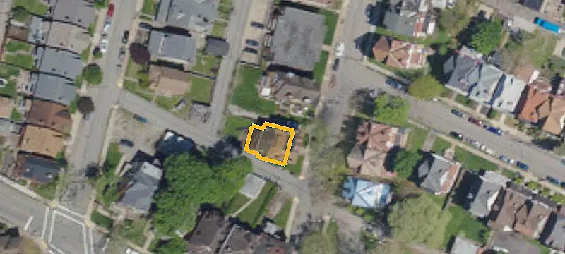 6-Unit Apartment Building