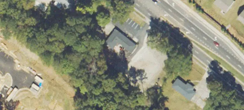 Multi-Tenant Retail Building
