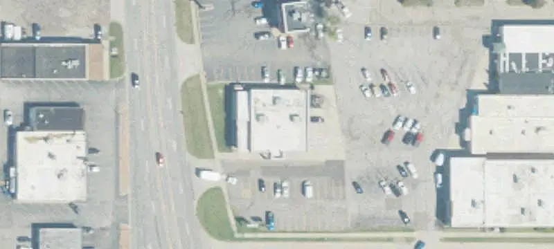 Mixed-Use Building with Restaurant Space