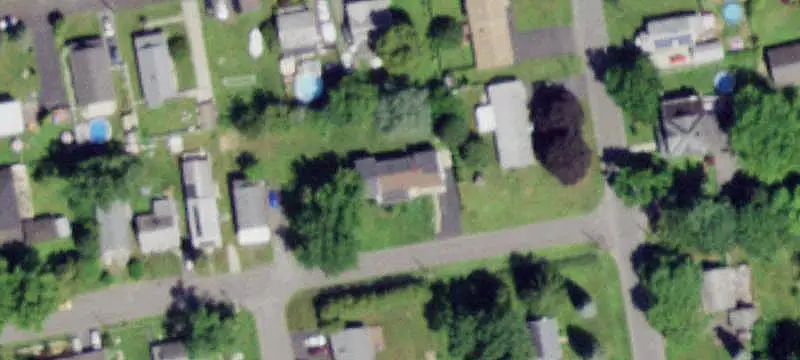Duplex with Garage and Yard