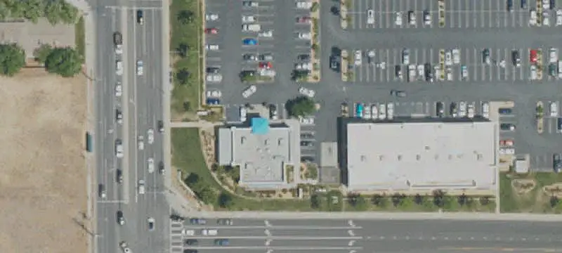 Dual-Anchored Shopping Center
