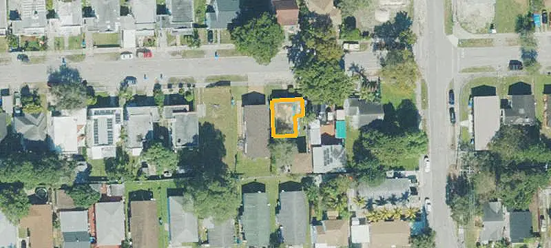 Renovated Triplex with Two Buildings