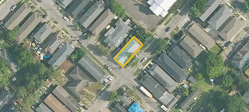 Duplex with Two Distinct Units