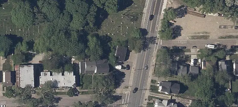 Auto Shop with On-Site Parking
