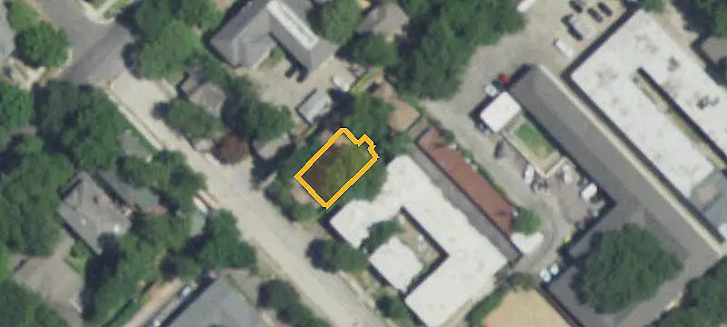Duplex with Detached Guest Quarters