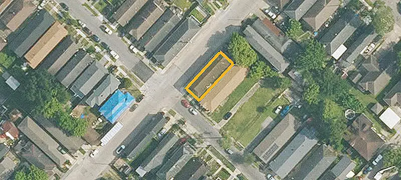 Renovated Duplex with Parking