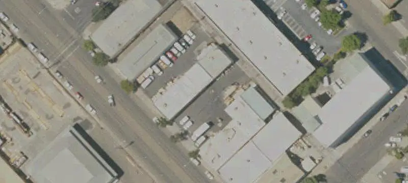 Refrigerated Warehouse with Multiple Bays