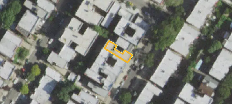8-Unit Apartment Building