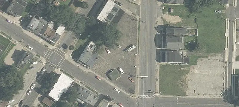 Automotive Property with Office