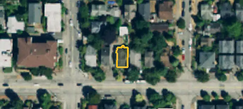 Craftsman Duplex with Parking