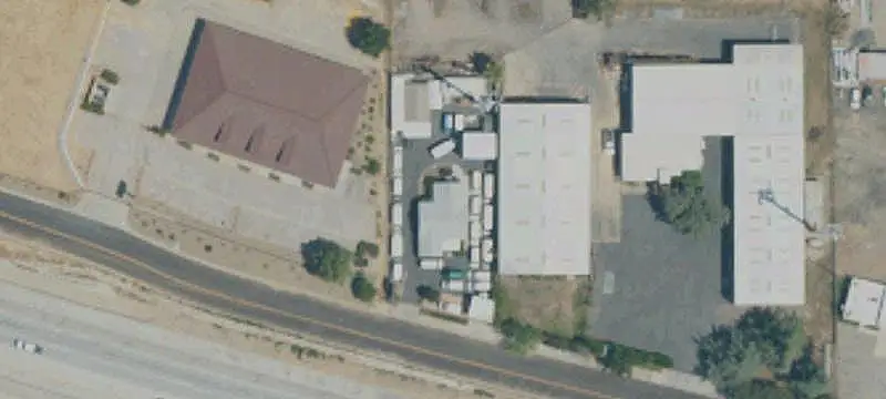 Auto Shop with Paved Yard