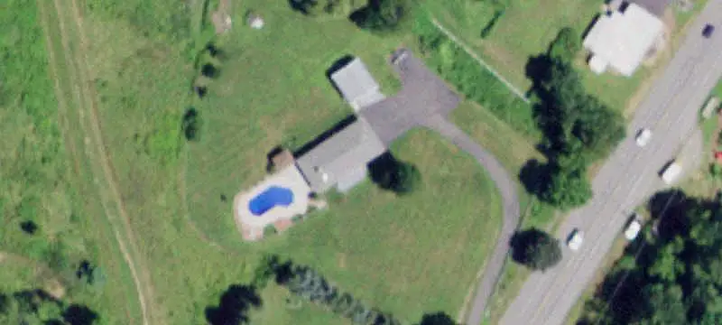 Mixed-Use Property with Upper Residence