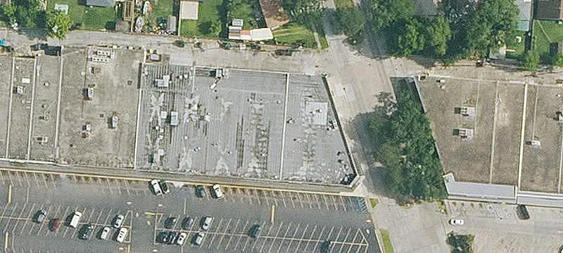 5-Bay End-Cap Retail Space