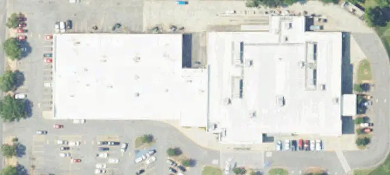 Retail Space in Shopping Center