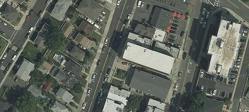 18-Unit Apartment Building