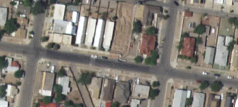 6-Unit Apartment Building