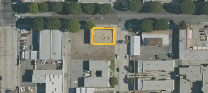 WHC2UD* Zoned Commercial Land