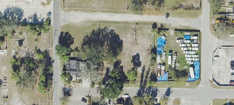 L-Shaped Industrial Land