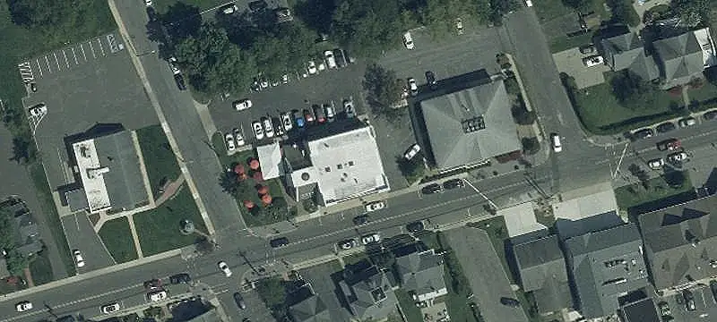 Office Unit Near Beach