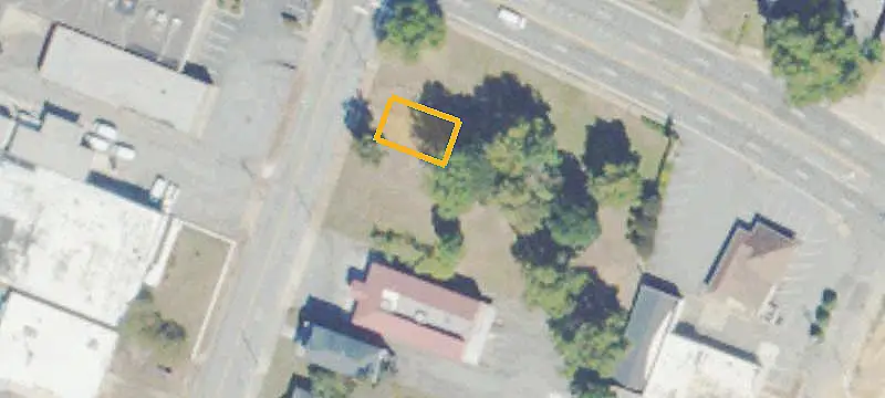 Level Commercial Land